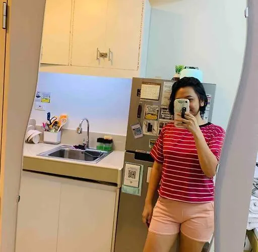 Trees Residences Staycation Evol's Place Apartamento Manila