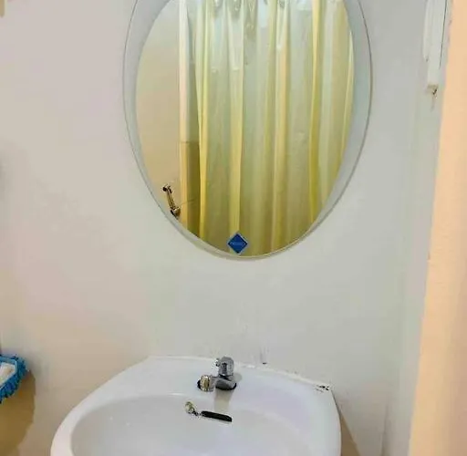 Trees Residences Staycation Evol's Place Apartamento Manila